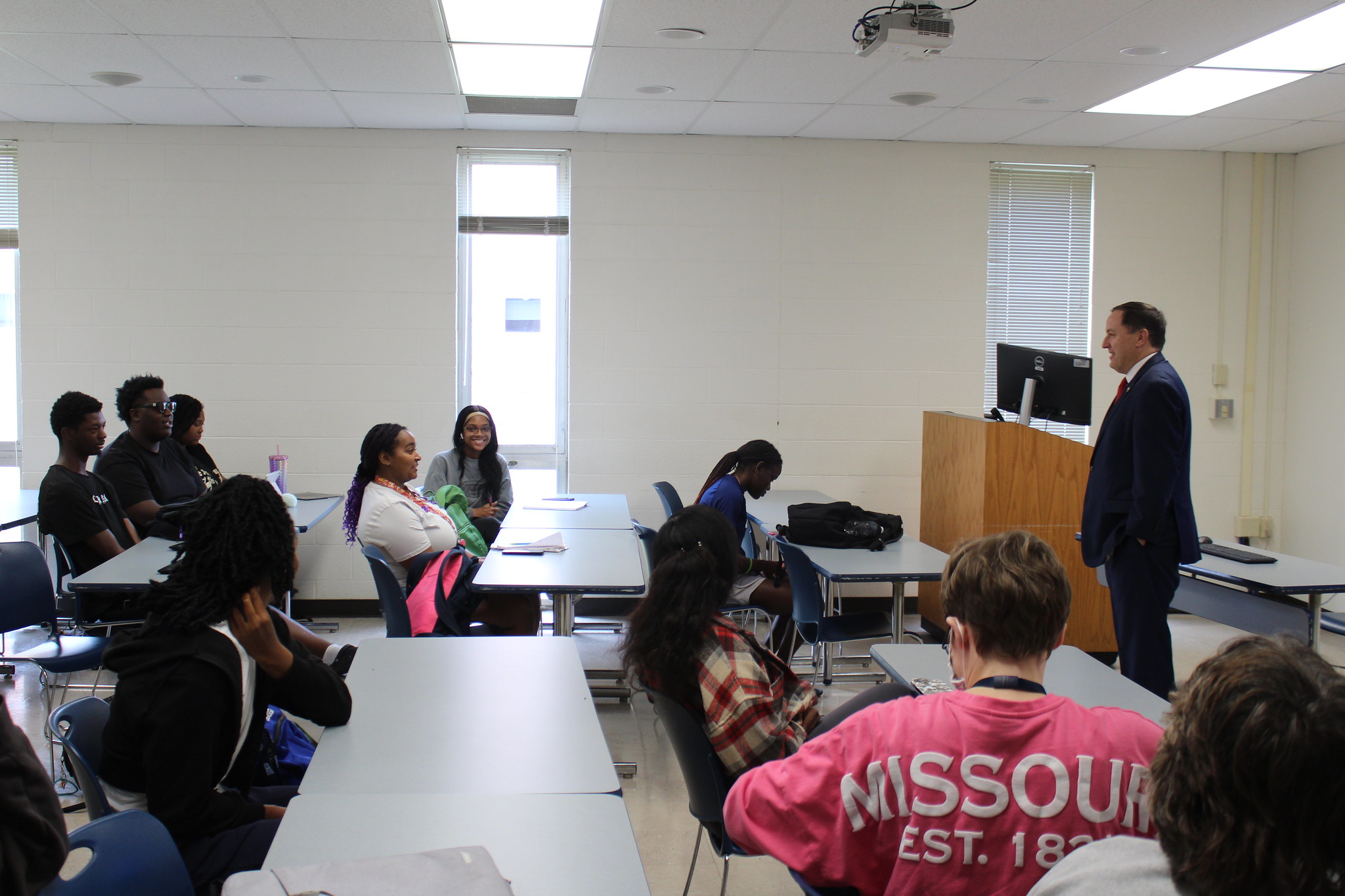 Secretary of State Jay Ashcroft visited Dr. Elizabeth Dorssom’s American State and Local Government class. 