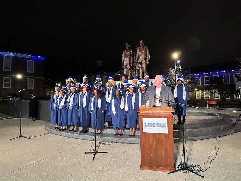 President Moseley speaks at the 2024 Holiday Extravaganza.