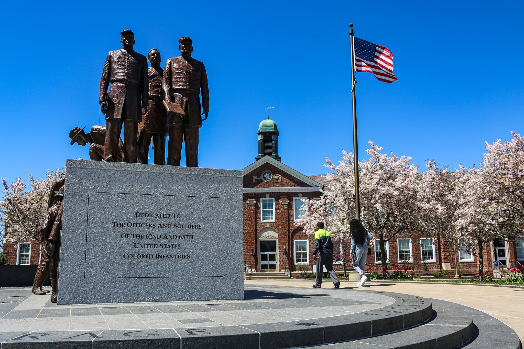 Nominations are now open for the Lincoln University Family of the Year Award, which recognizes families with a history of service and commitment. Submit your nominations by December 15, 2024.