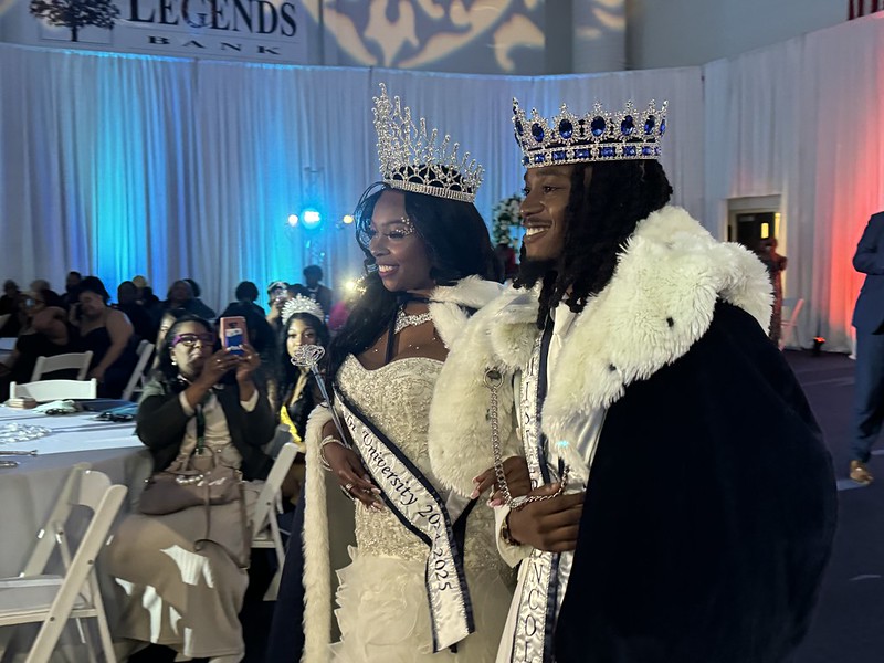 Mister and Miss Lincoln at the 2024 Homecoming Coronation.