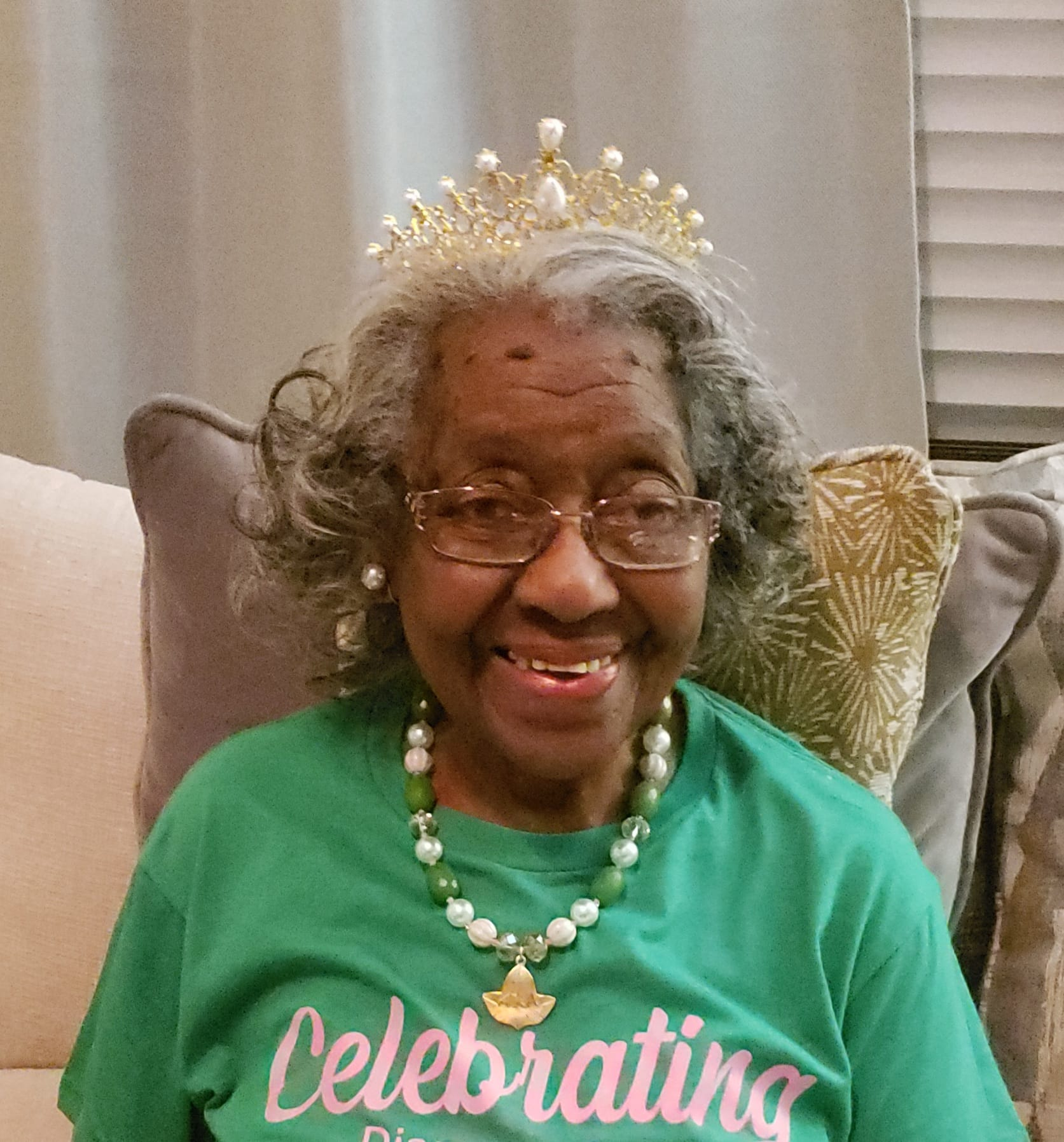 Lincoln University of Missouri retired instructor Mrs. Ouida Tolbert celebrates her 98th birthday.