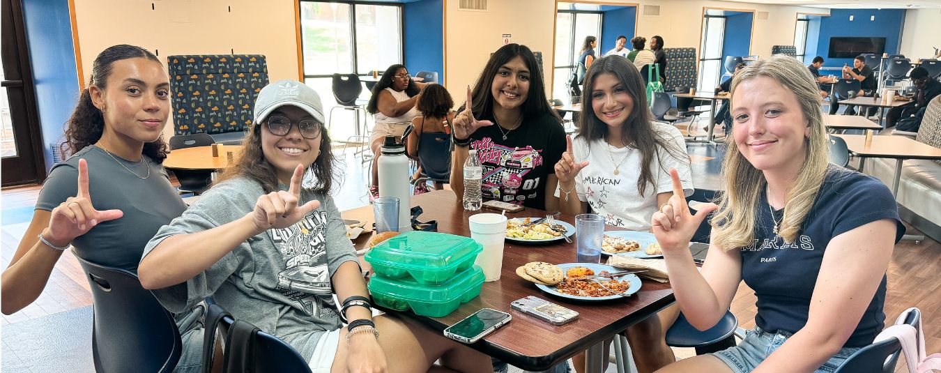 Lincoln students eating at a dining hall