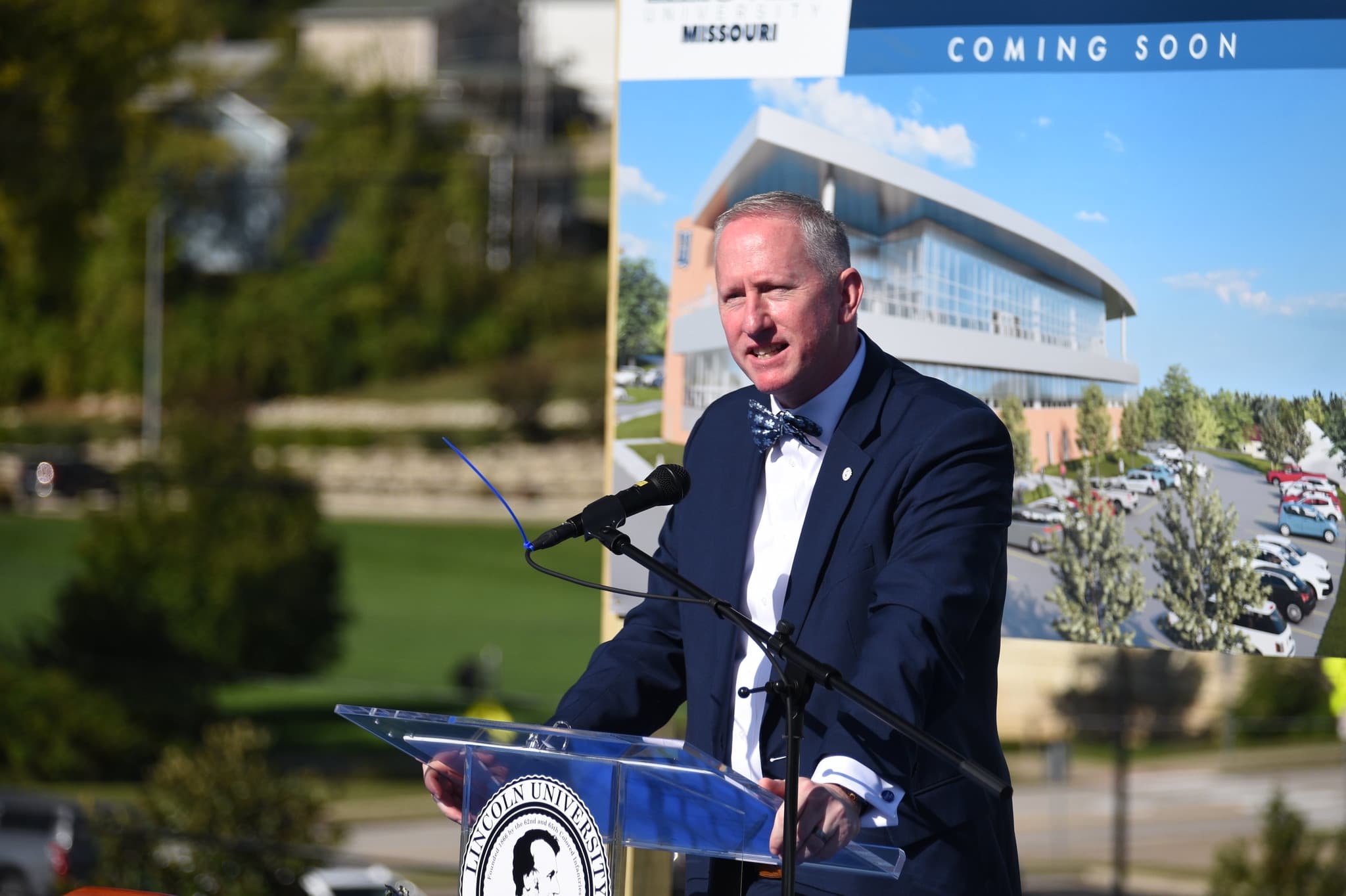 President Moseley speaks at the HSSI groundbreaking. 