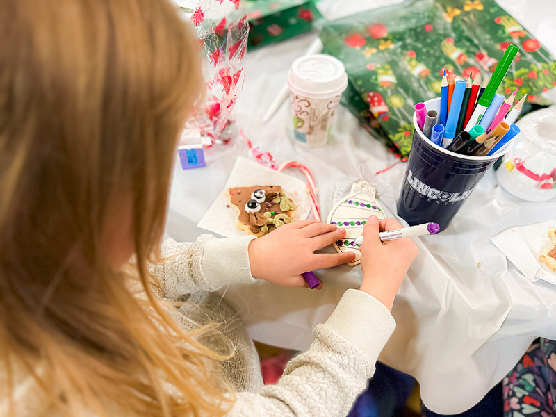 Children decorate ornaments at the Lincoln University Holiday Extravaganza 2024.